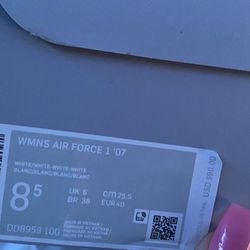 Woman’s Air Force 1 