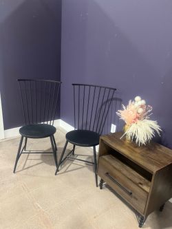 Mcm night stand or side table and two metal accent chairs