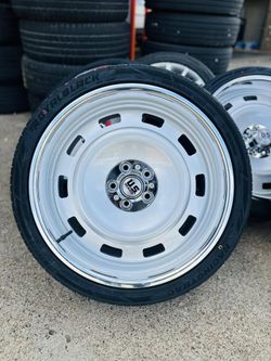 22" US MAG RIMS TIRES 5X127 WE OFFER PAYMENT OPTION