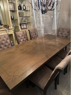 Dining room set for Sale!