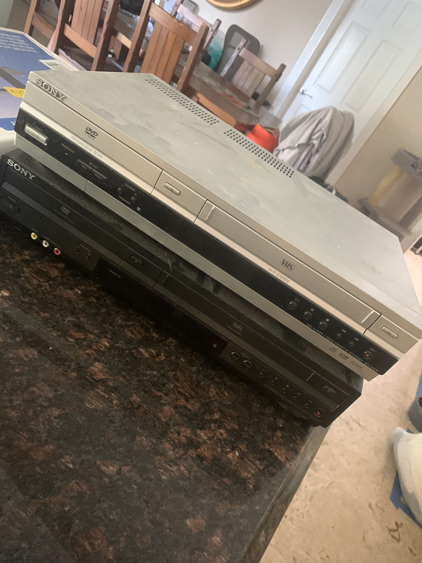 Sony vcr ans DVD player