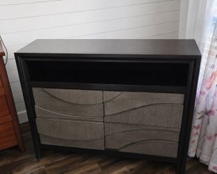 6-Drawer Dresser with Open Shelf