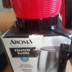 $25 For Both Electric Hot Pot And Electric Kettle 