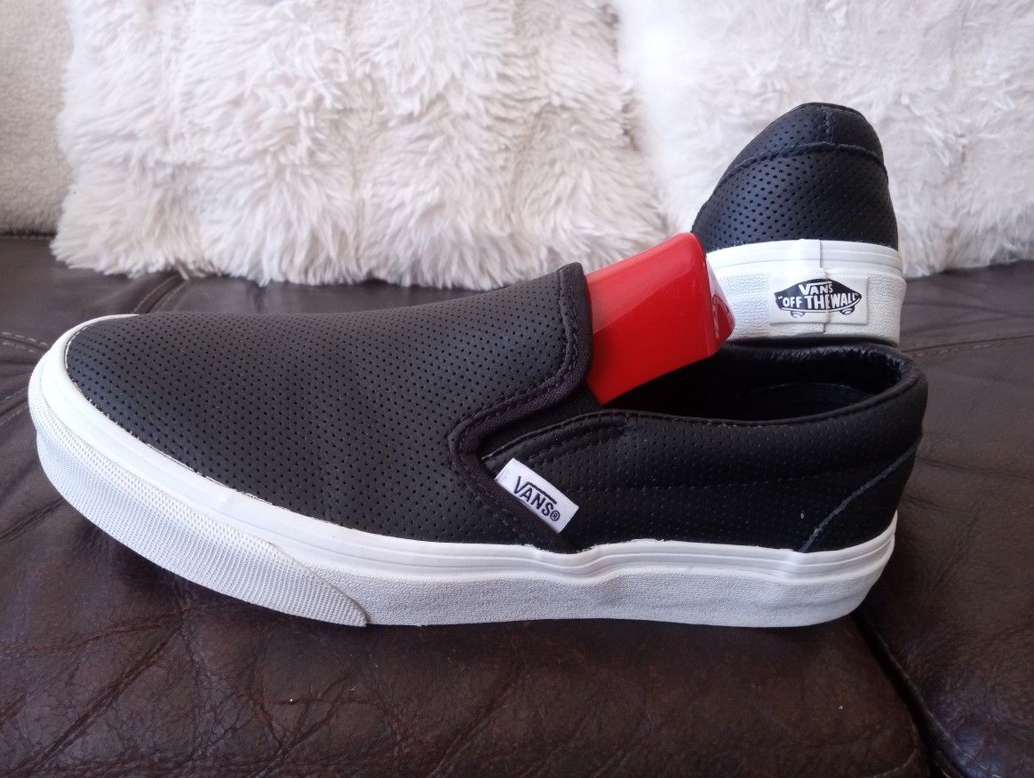 Like New Leather Vans Size 6 Men's. 7.5 Women $25