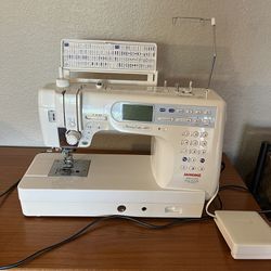 Professional Jenome Memory Craft 6600 Sewing Machine