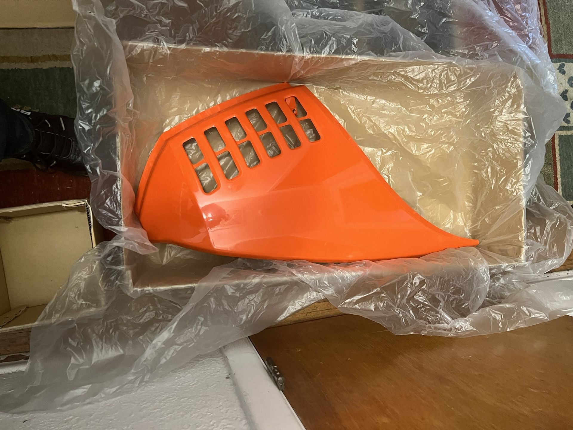 Kubota Excavator KX080-5 Bonnet (left) Cowling Part SKU RD(contact info removed)2