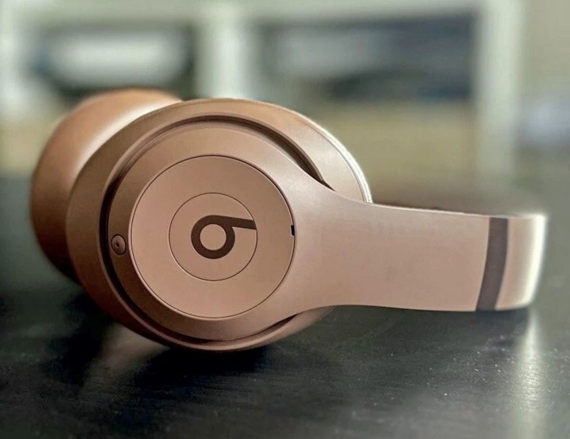 Beats Studio Pro x Kim Kardashian Dune Bluetooth Noise-Cancelling Headphones