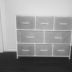 8 Drawer Dresser 