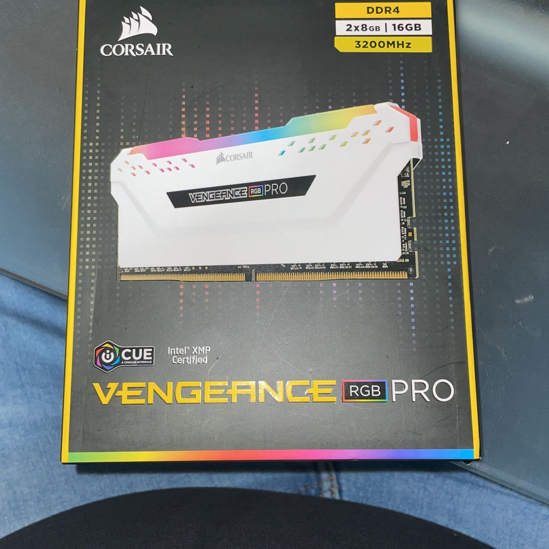 Corsair Vengeance RGB PRO