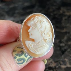 Antique Cameo Ring