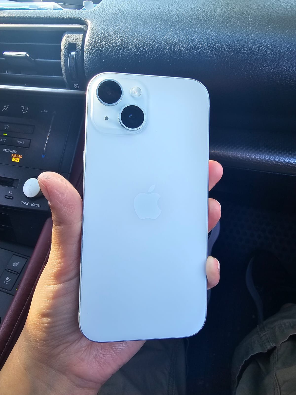 iPhone 15 256gb UNLOCKED / LIBERADO