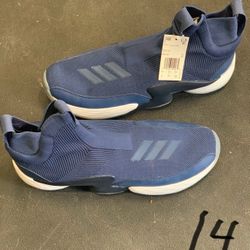 size 14 men’s shoes 