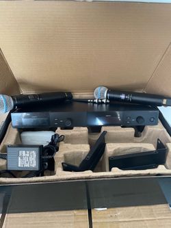 SHURE SLXD4 WIRELESS MICROPHONES BETA 58a LIKE NEW