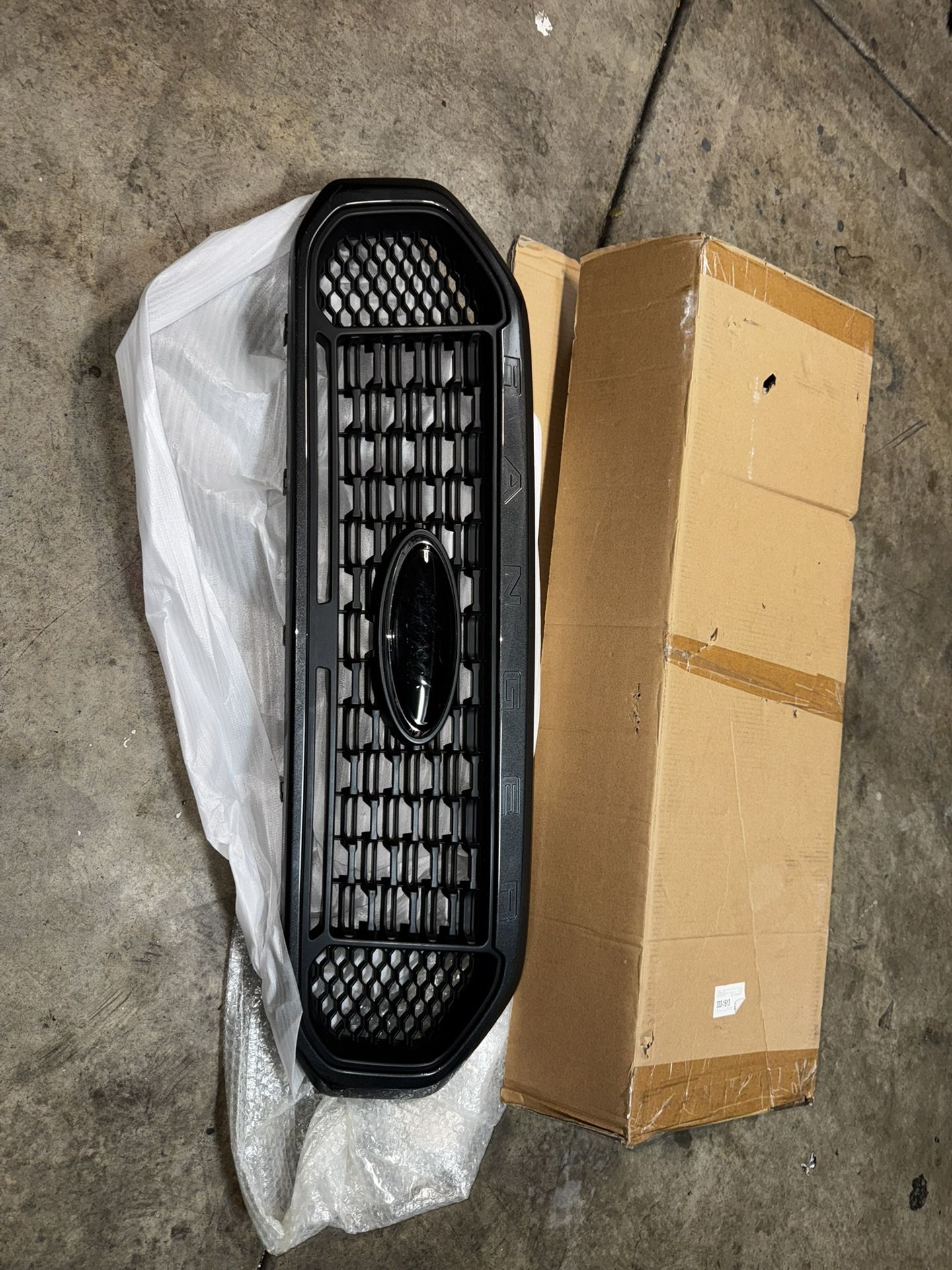 Ford Ranger OEM Grille