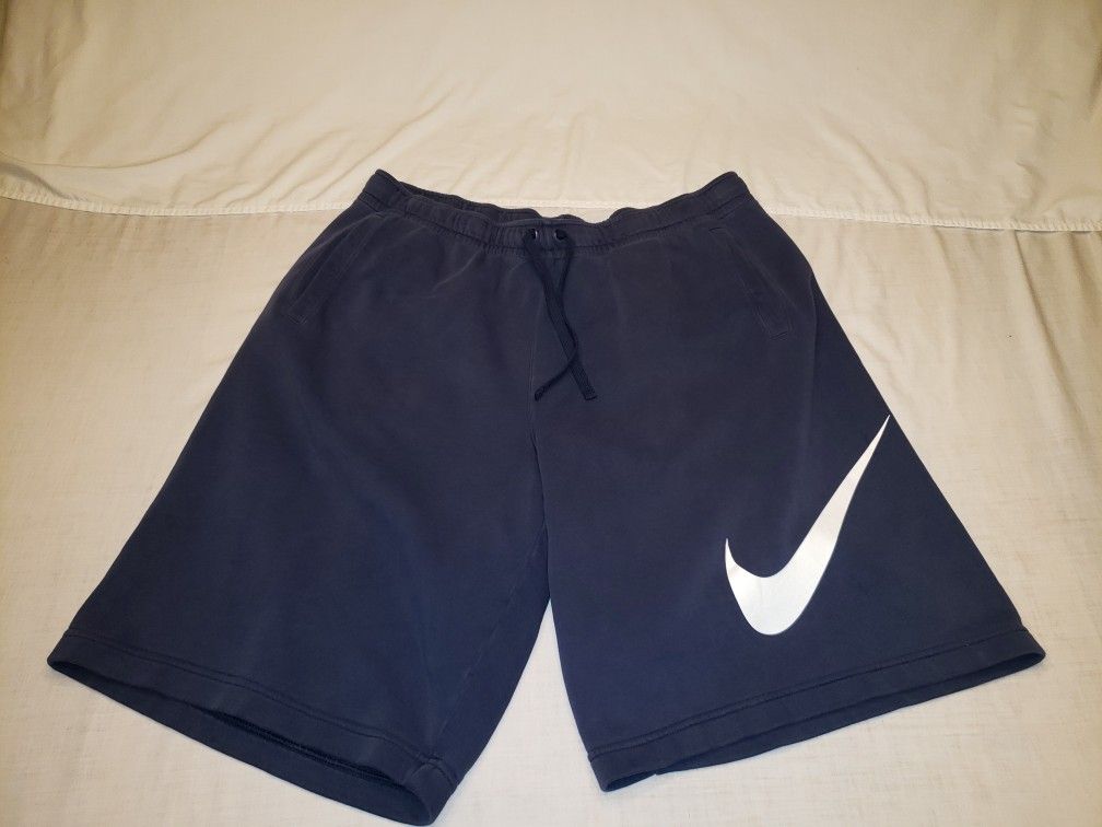 NAVY BLUE NIKE FLEECE ATHLETIC SHORTS