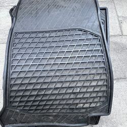 Mercedes C300 OEM Full Set Floor Mats Like New
