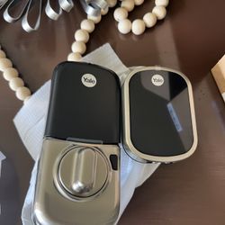 Yale Assure Lock SL with Matter in Satin Nickel..dead Bolt 