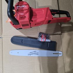 Milwaukee M18 Chainsaw  16"