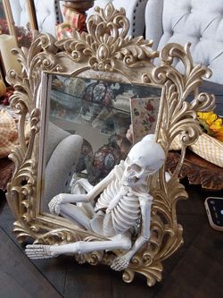 Ornate Gold Baroque Decorative Mirror