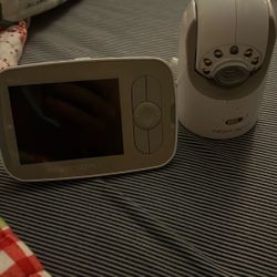 Infant Optics DXR-8 Camera & Monitor