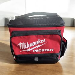 Milwaukee 15.75 in. PACKOUT Cooler Bag