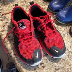 Nike Flex Contact 3 Boys Size 5Y Running Shoes