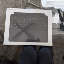 Microsoft Surface Pro $200(Obo)