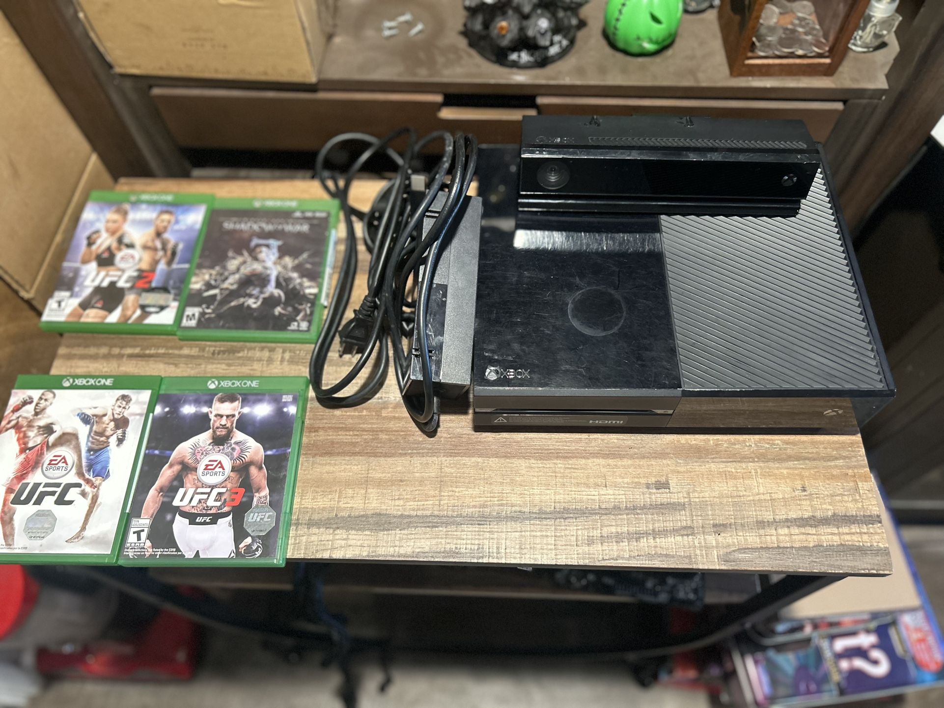 Xbox One Complete With Kinect And Video Games