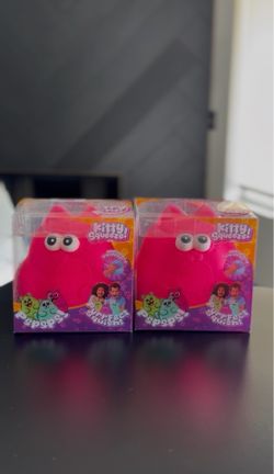 Kitty Squeeze Squishy Toy