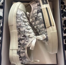 B23 sneakers 💝