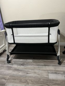 Bedside Bassinet / Crib