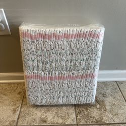 64 Kirkland Signature Diapers - Size 4 - Unopened Package 