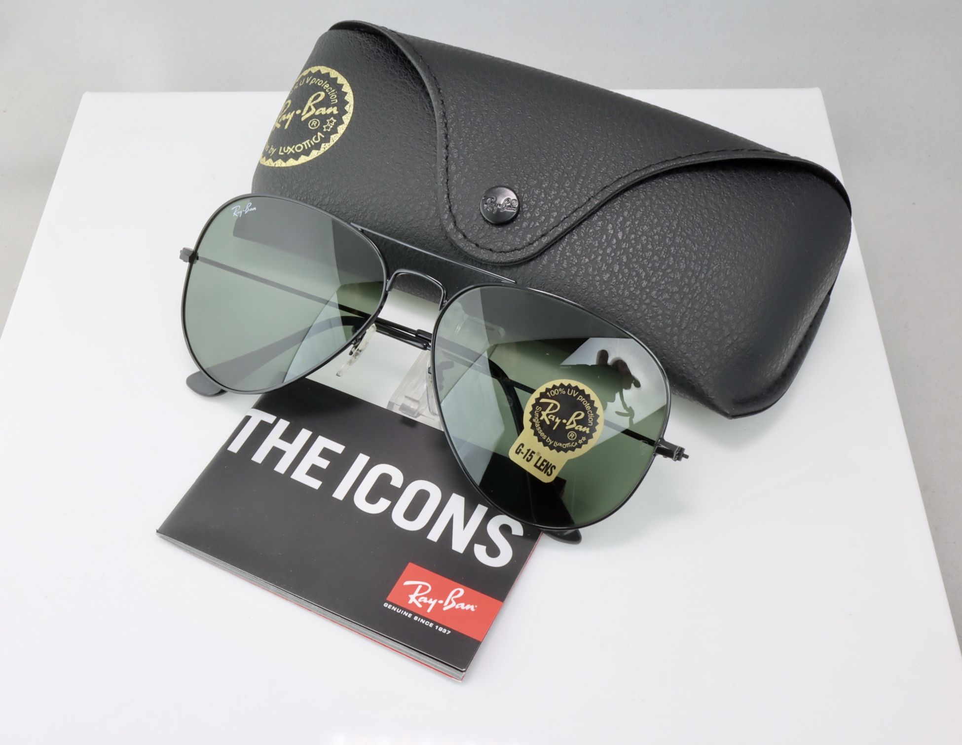 Ray Ban Classic Aviator Sunglasses in Black with Green Lens