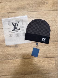 Black beanie