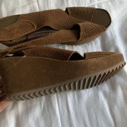 Pedro Garcia Brown Suede Wedges Shoes Size 9