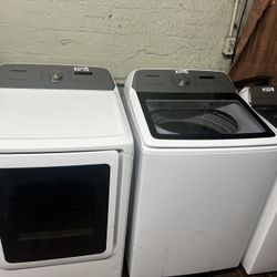 Samsung Washer And Dryer Set