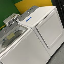 set washer and dryer dryer gas use like new perfect working 