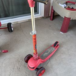 Light Up McQueen scooter