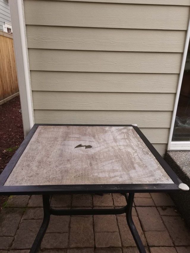 Free Outside Table