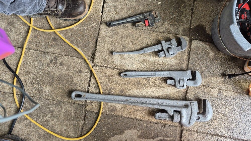 Pipe Wrenches