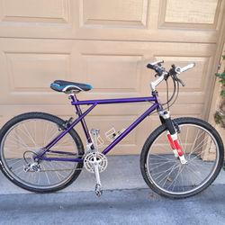 Specialized 26” Mountain Bike – RockShox Fork – Bontrager Tires – Ready to Ride