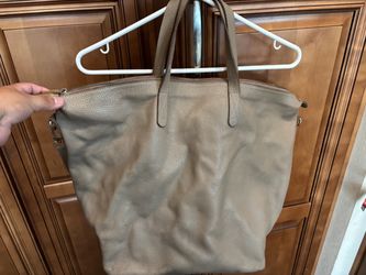 Pre-Owned Cuyana pebble leather handbag