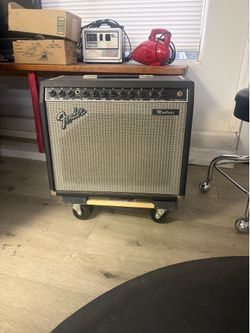 Fender amp 100 watts