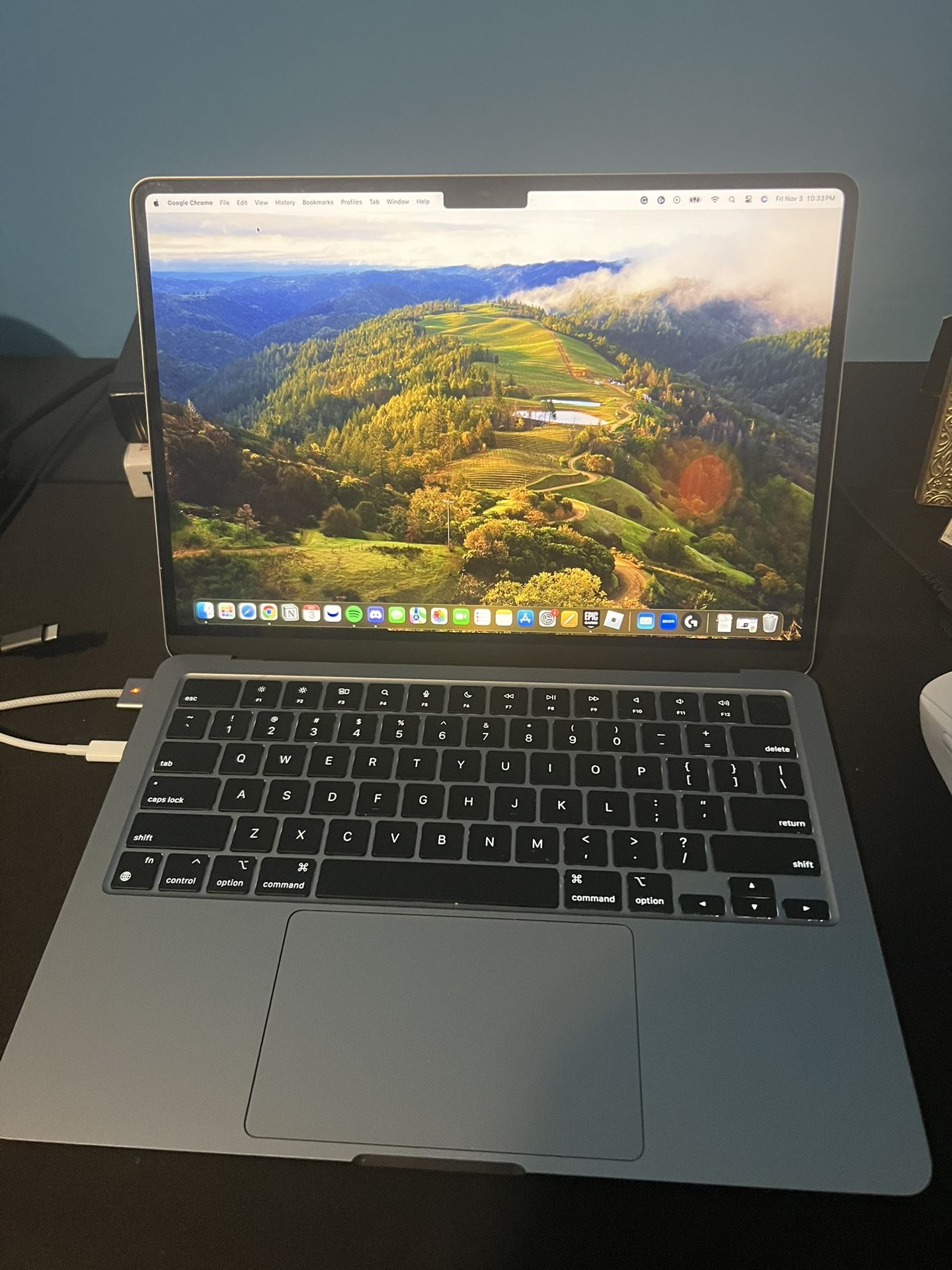 MacBook Air Laptop M2 chip 8GB /512GB SSD
