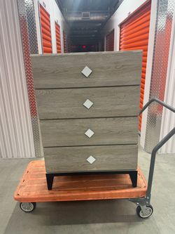 Matching 4-Drawer Dresser & 2-Drawer Nightstand Set