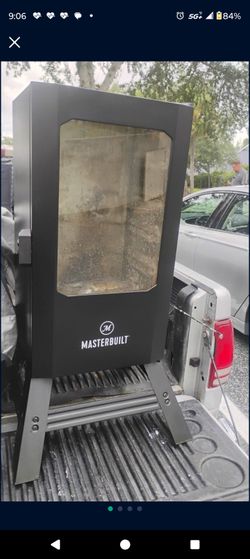 Masterbuilt Electric barbeque Smoker