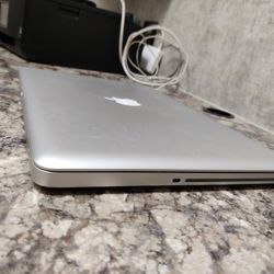 Macbook Pro i7 15"