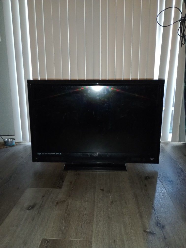 Vizio TV Pick Up Only !