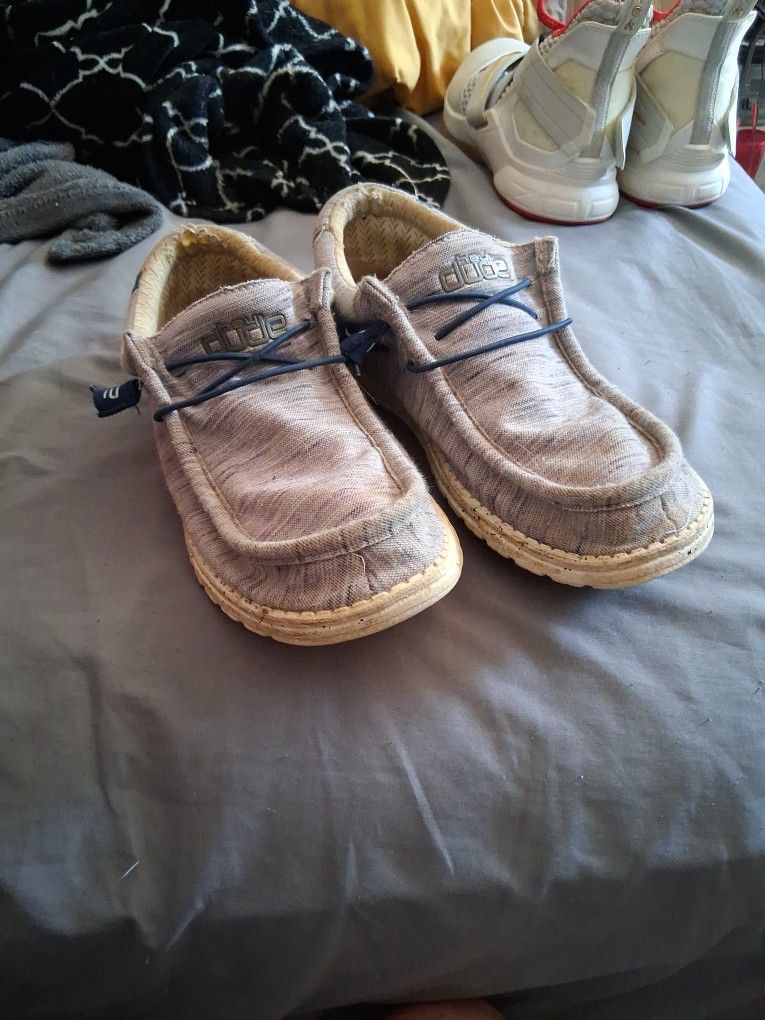 Hey Dude Shoes