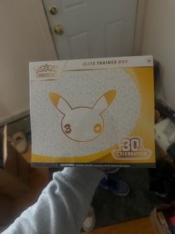 Pokémon 30th Anniversary Celebration ETB